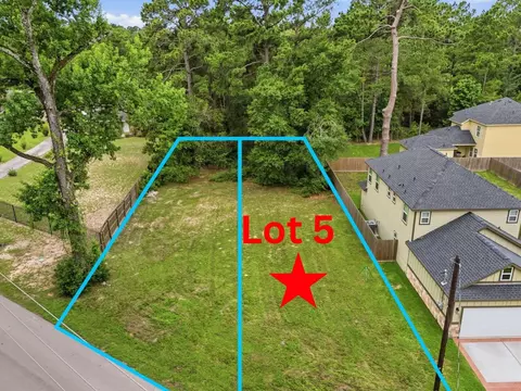 720 Old Magnolia Rd, Conroe, TX 77304