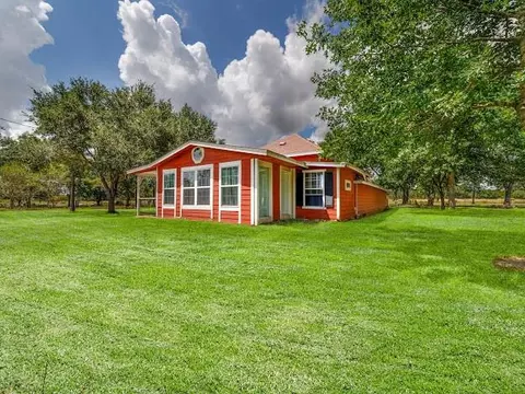 13025 Battle Rd, Beasley, TX 77417