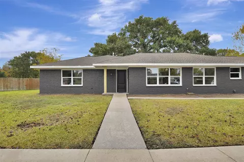 1914 Monroe Dr, Pasadena, TX 77502