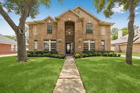 17507 Golden Glade Ln, Houston, TX 77095