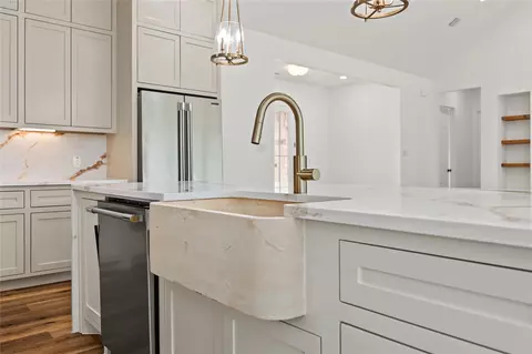 Kitchen - 15036 Tybee Ln, Conroe, TX 77306 photo 5 of 5