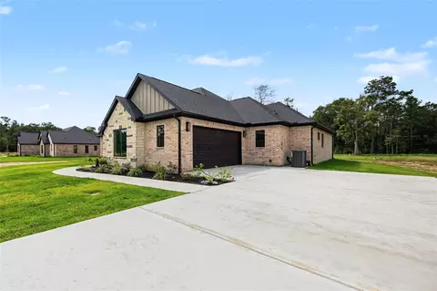 Exterior - 15036 Tybee Ln, Conroe, TX 77306 photo 4 of 6