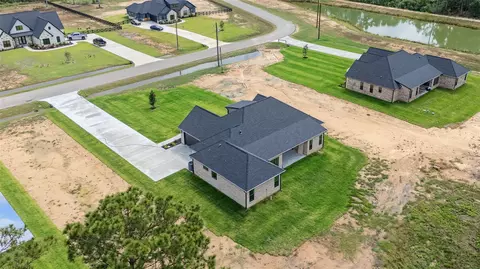 View/Area - 15036 Tybee Ln, Conroe, TX 77306 photo 7 of 10