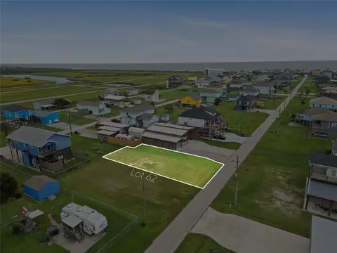 940 Sandollar, Crystal Beach, TX 77650