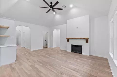 15479 Arrowhead Loop W, Willis, TX 77378 photo 3