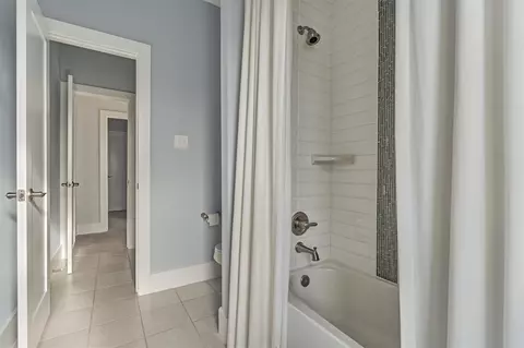 Bath - 2113 Solstice Blvd, Spring, TX 77386 photo 7 of 8