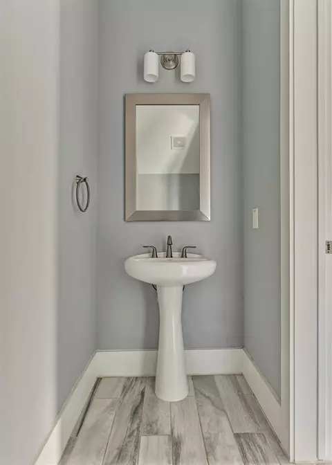 Bath - 2113 Solstice Blvd, Spring, TX 77386 photo 2 of 8
