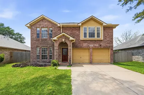 16938 Blue Mist Cir, Sugar Land, TX 77498