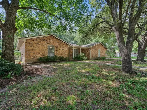Exterior - 20615 Marilyn Ln, Spring, TX 77388 photo 3 of 6