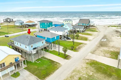 12888 Buccaneer Rd, Freeport, TX 77541