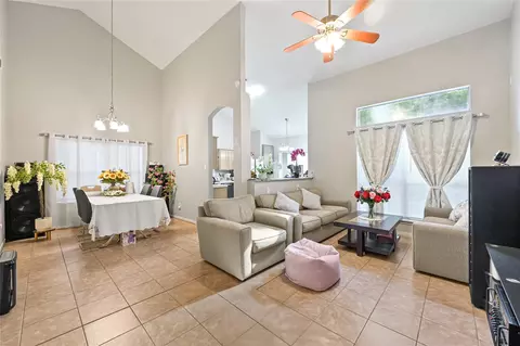 9439 Crystal Cove Cir, Houston, TX 77070