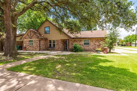 2302 Peach Ln, Pasadena, TX 77502 photo 1