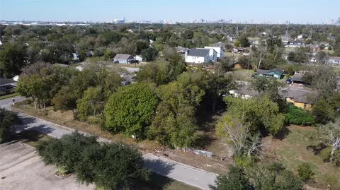 3517 Jipsie Ln, Houston, TX 77051