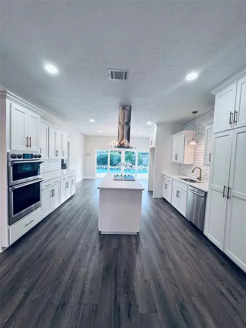 Kitchen - 7714 Northbridge Dr, Spring, TX 77379 photo 2 of 2