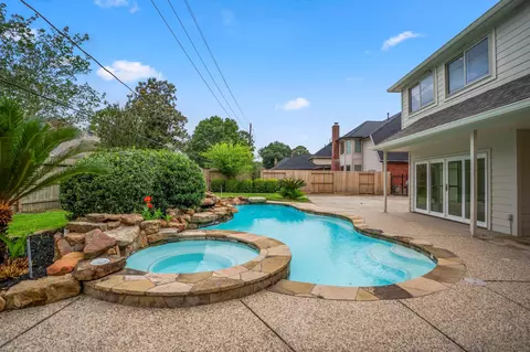 Exterior - 7714 Northbridge Dr, Spring, TX 77379 photo 11 of 16