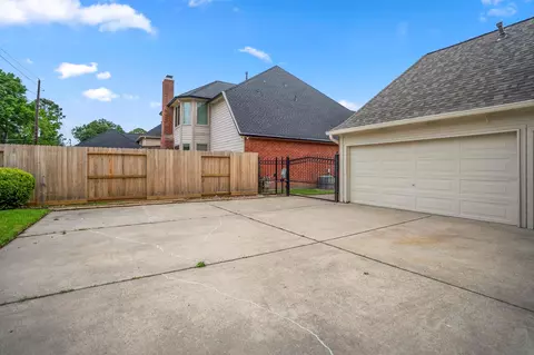 Exterior - 7714 Northbridge Dr, Spring, TX 77379 photo 15 of 16