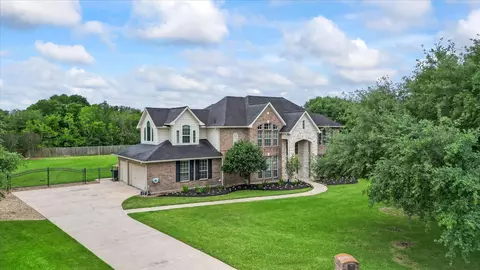 17319 Hill Lakes Ct, Cypress, TX 77429