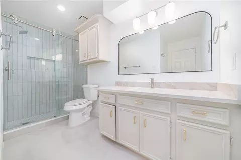 Bath - 16006 Winchmore Hill Dr, Spring, TX 77379 photo 5 of 5
