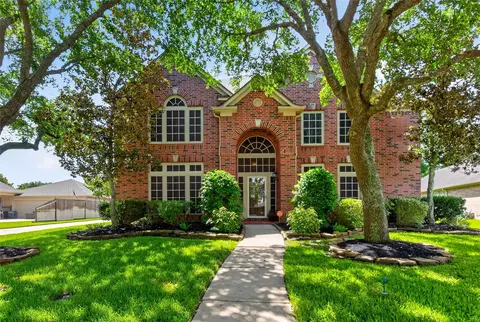 2804 Harvest Hill Dr, Friendswood, TX 77546
