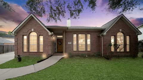 5718 Skydale Ln, Richmond, TX 77469