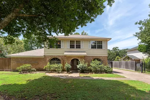 618 Brook Hollow Dr, Conroe, TX 77385 photo 1