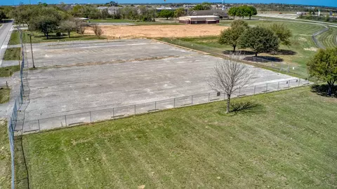 Exterior - 10 9 Ac Fields Store At Hwy 290 Rd, Waller, TX 77484 photo 1 of 2