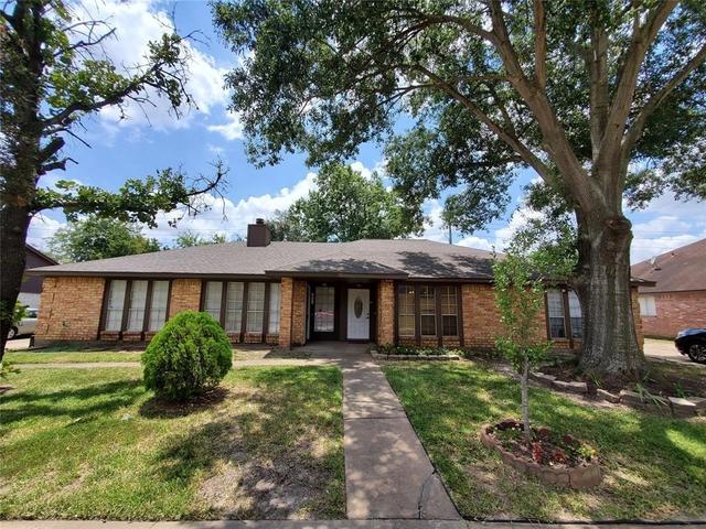 19311 Lazy Valley Dr, Katy, TX 77449