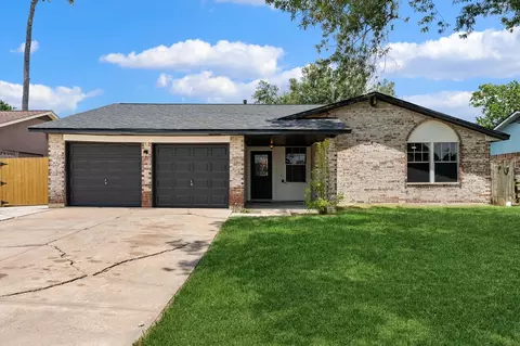 12119 Crystalwood Dr, Houston, TX 77013