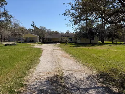5602 Sjolander Rd, Baytown, TX 77521