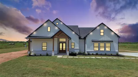 1191 Allie Ln, Dayton, TX 77535