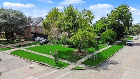 4600 Pin Oak Ln, Bellaire, TX 77401