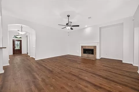 Living - 20007 Glen Lake Dr, Spring, TX 77388 photo 3 of 7