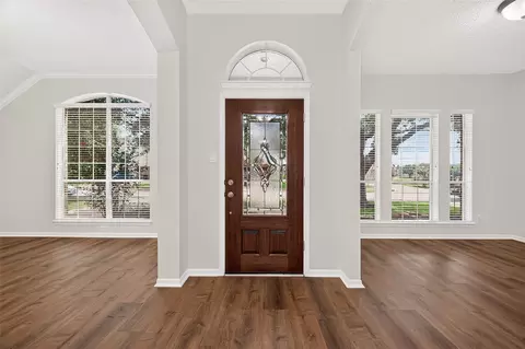 Entry Way - 20007 Glen Lake Dr, Spring, TX 77388 photo 2 of 7