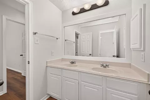 Bath - 20007 Glen Lake Dr, Spring, TX 77388 photo 2 of 3