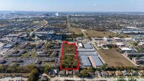 3702 Garth Rd, Baytown, TX 77521
