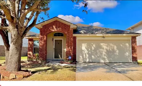 6323 Macquarie Dr, Katy, TX 77449