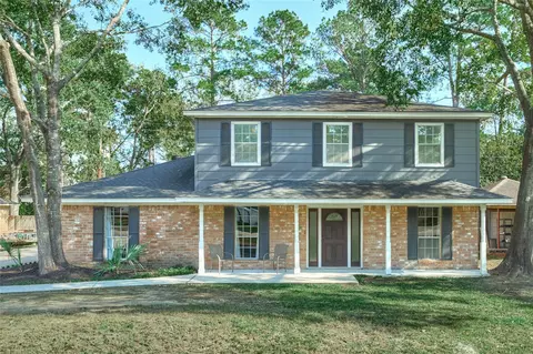 635 Mosswood Dr, Conroe, TX 77302