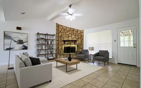 10314 Hollow Canyon Ct, Sugar Land, TX 77498