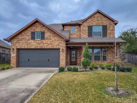 100 Castlegate Ln, Jersey Village, TX 77065