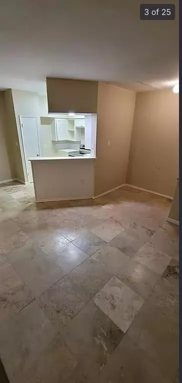 12380 Sandpiper Dr #403, Houston, TX 77035