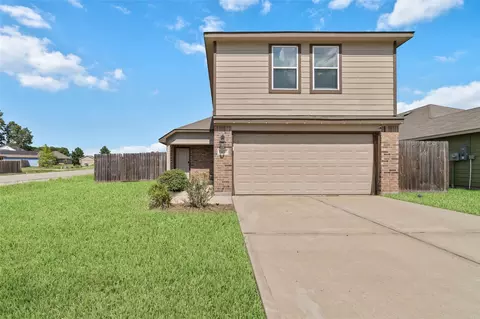 13070 Lake Conroe Bay Rd, Willis, TX 77318