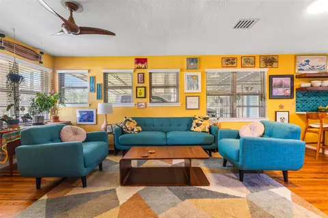 405 W 17th St, Georgetown, TX 78626
