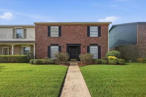 5945 Townhouse Ln, Beaumont, TX 77707