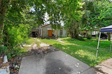 5632 Sunrise Rd, Houston, TX 77021