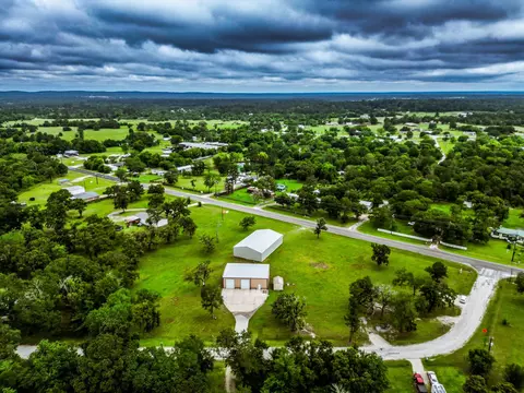 1827 State Highway 75 N, Huntsville, TX 77320
