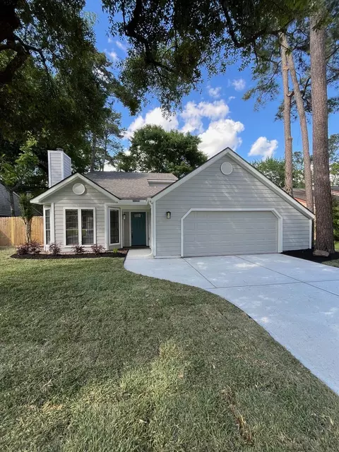5122 Creek Shadows Dr, Kingwood, TX 77339