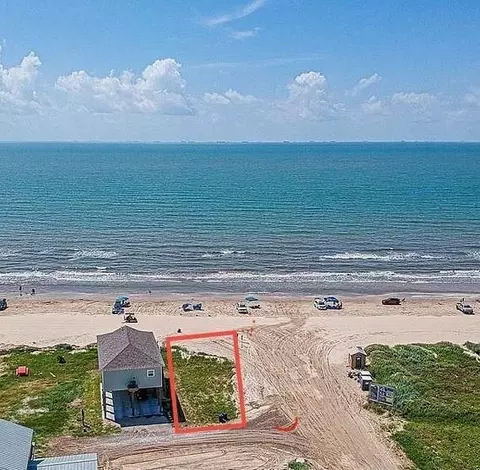 1871 Atlantis Ln, Crystal Beach, TX 77650