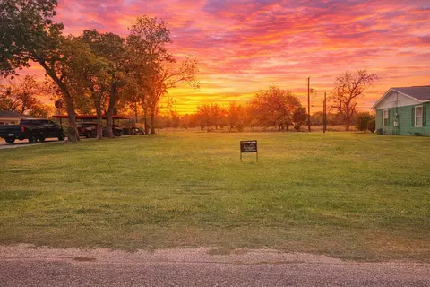 419 Reed Ln, Wharton, TX 77488