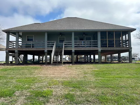 Exterior - 818 County Road 792, Freeport, TX 77541 photo 2 of 6