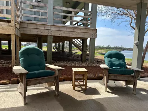 Exterior - 818 County Road 792, Freeport, TX 77541 photo 3 of 6